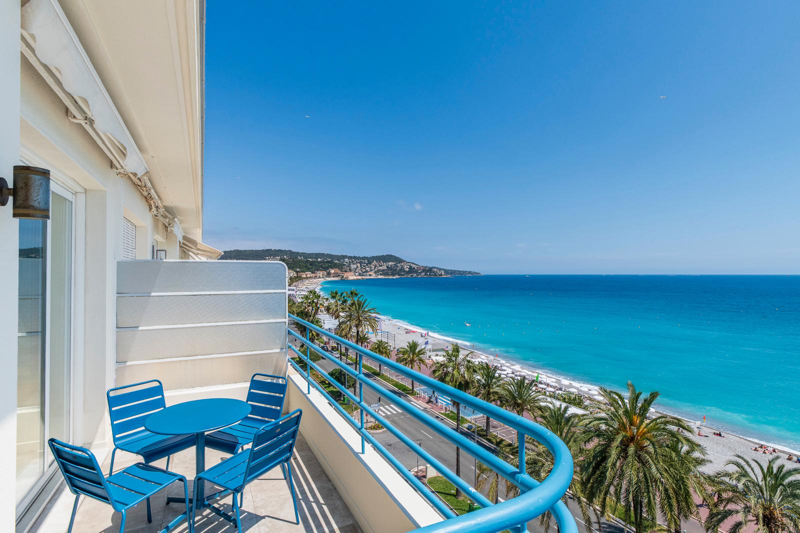 Hosting-by-Nico 2025-11-13 at 13.15.53